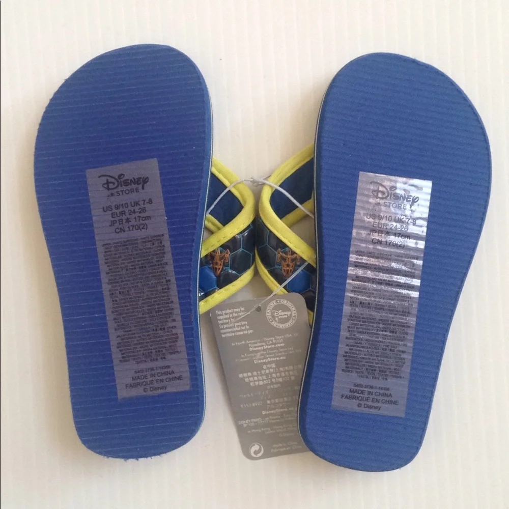 FINAL MARKDOWN DISNEY Store Boy's Flip Flops, Size 9/10